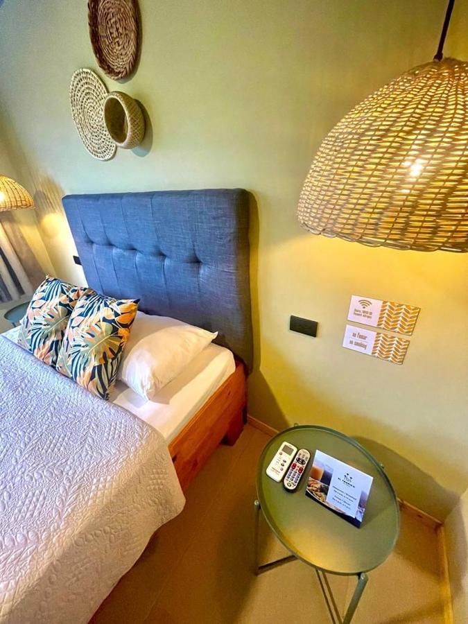 Hotel Y Cabinas Del Tropico กวาปิเลส ภายนอก รูปภาพ