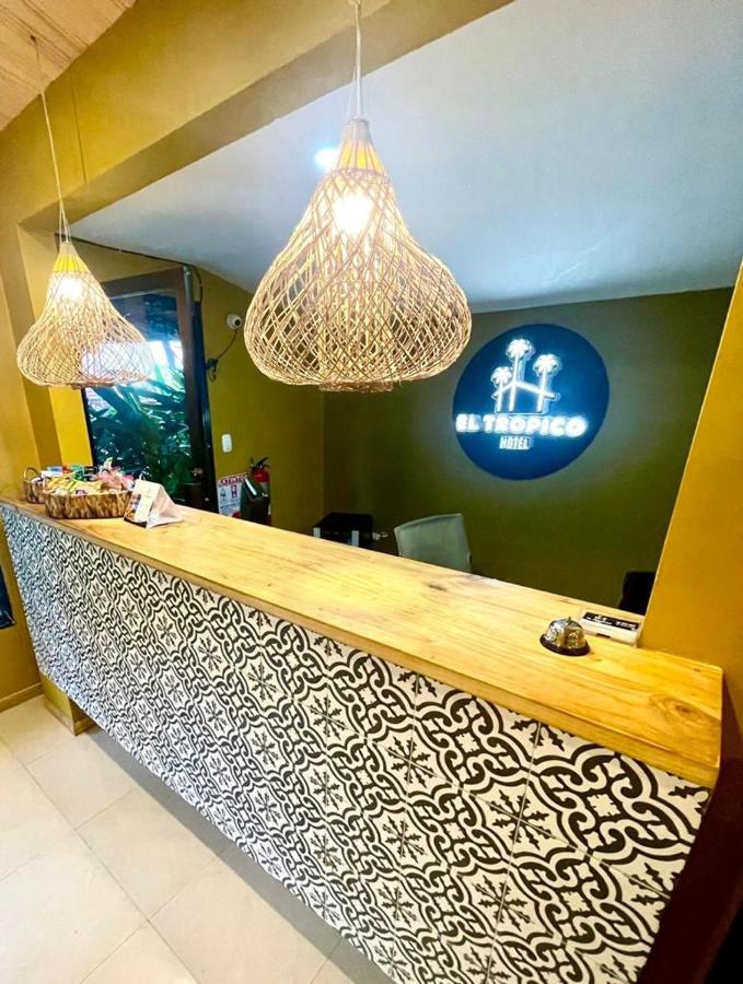 Hotel Y Cabinas Del Tropico กวาปิเลส ภายนอก รูปภาพ
