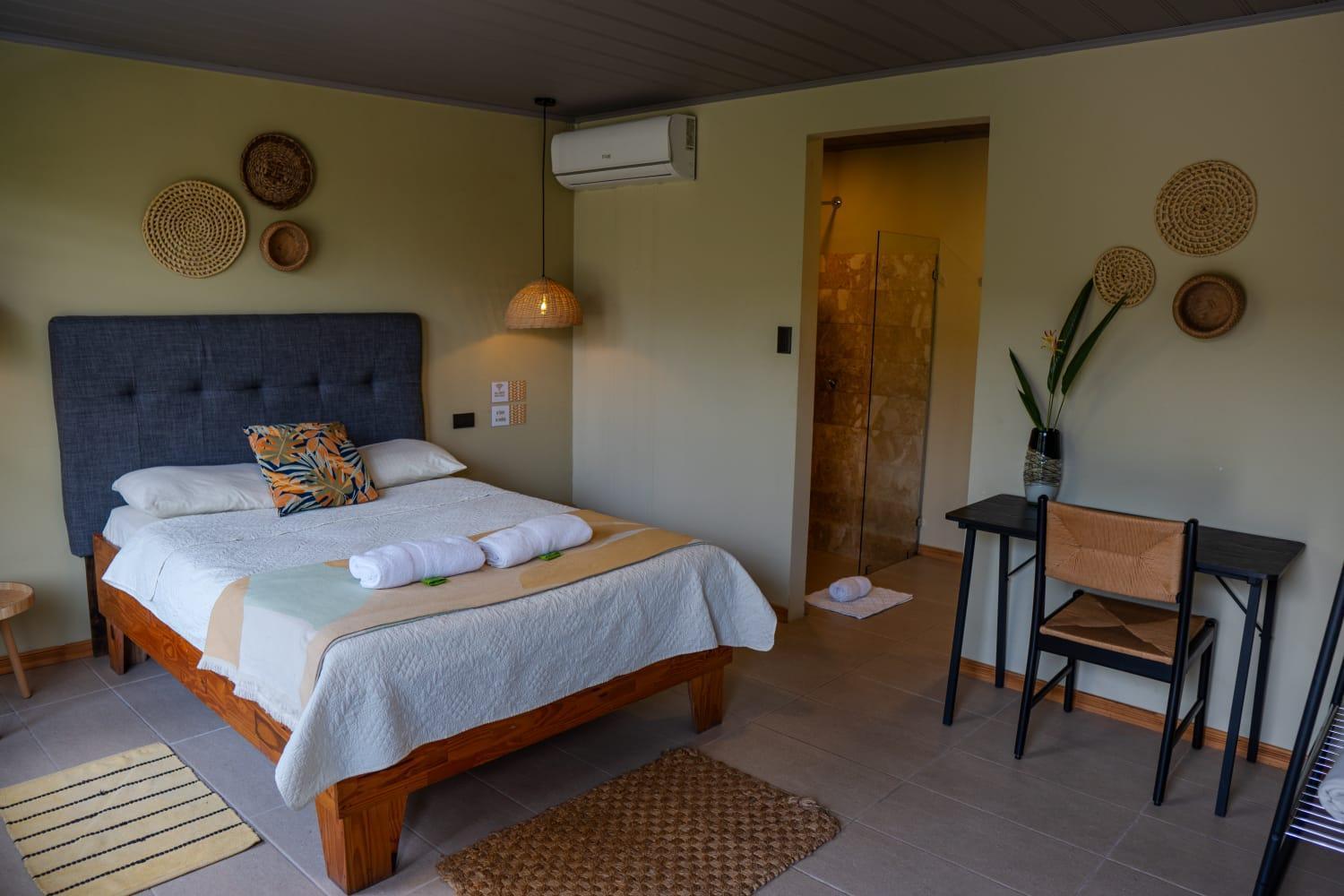 Hotel Y Cabinas Del Tropico กวาปิเลส ภายนอก รูปภาพ