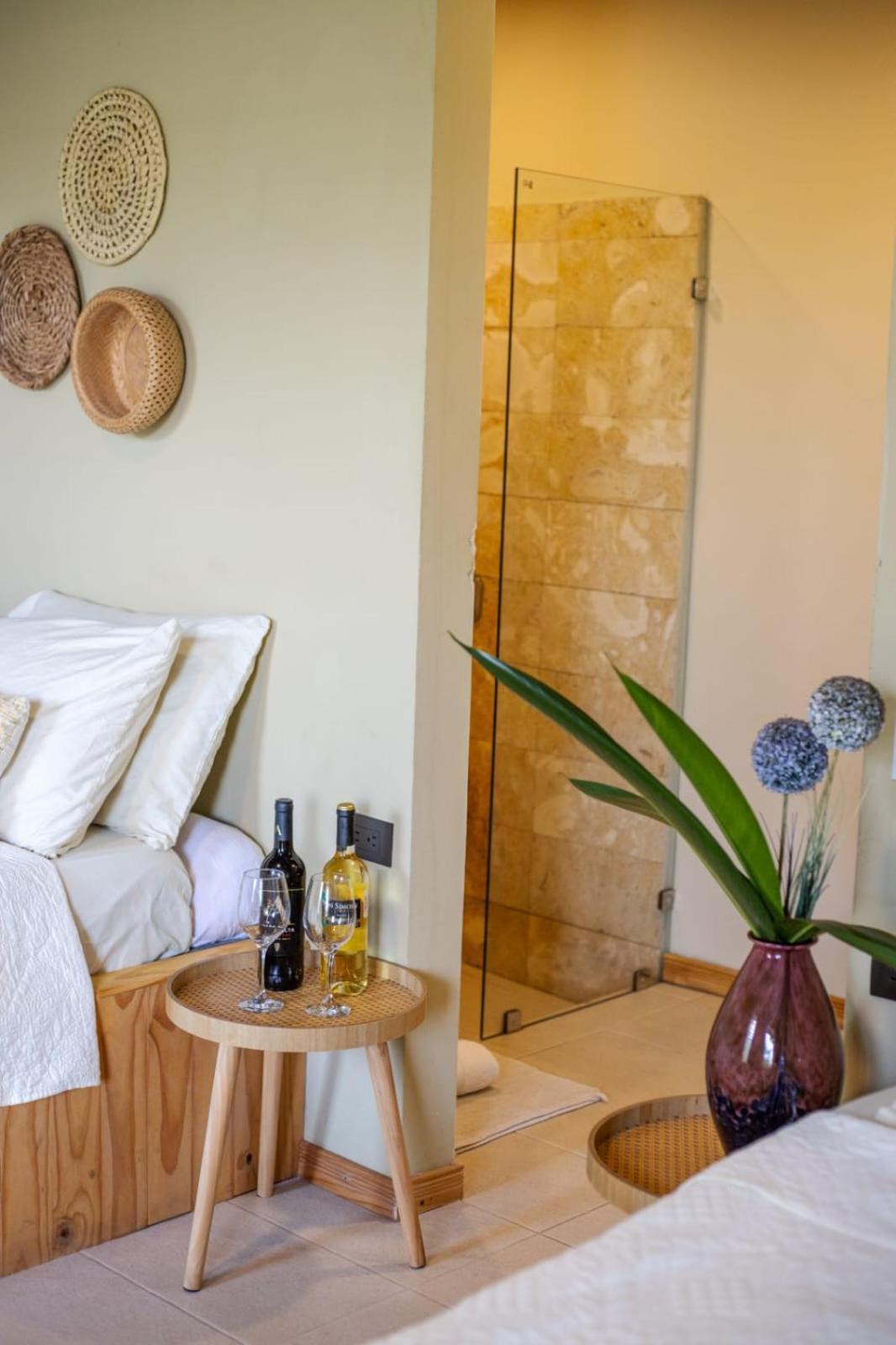 Hotel Y Cabinas Del Tropico กวาปิเลส ภายนอก รูปภาพ
