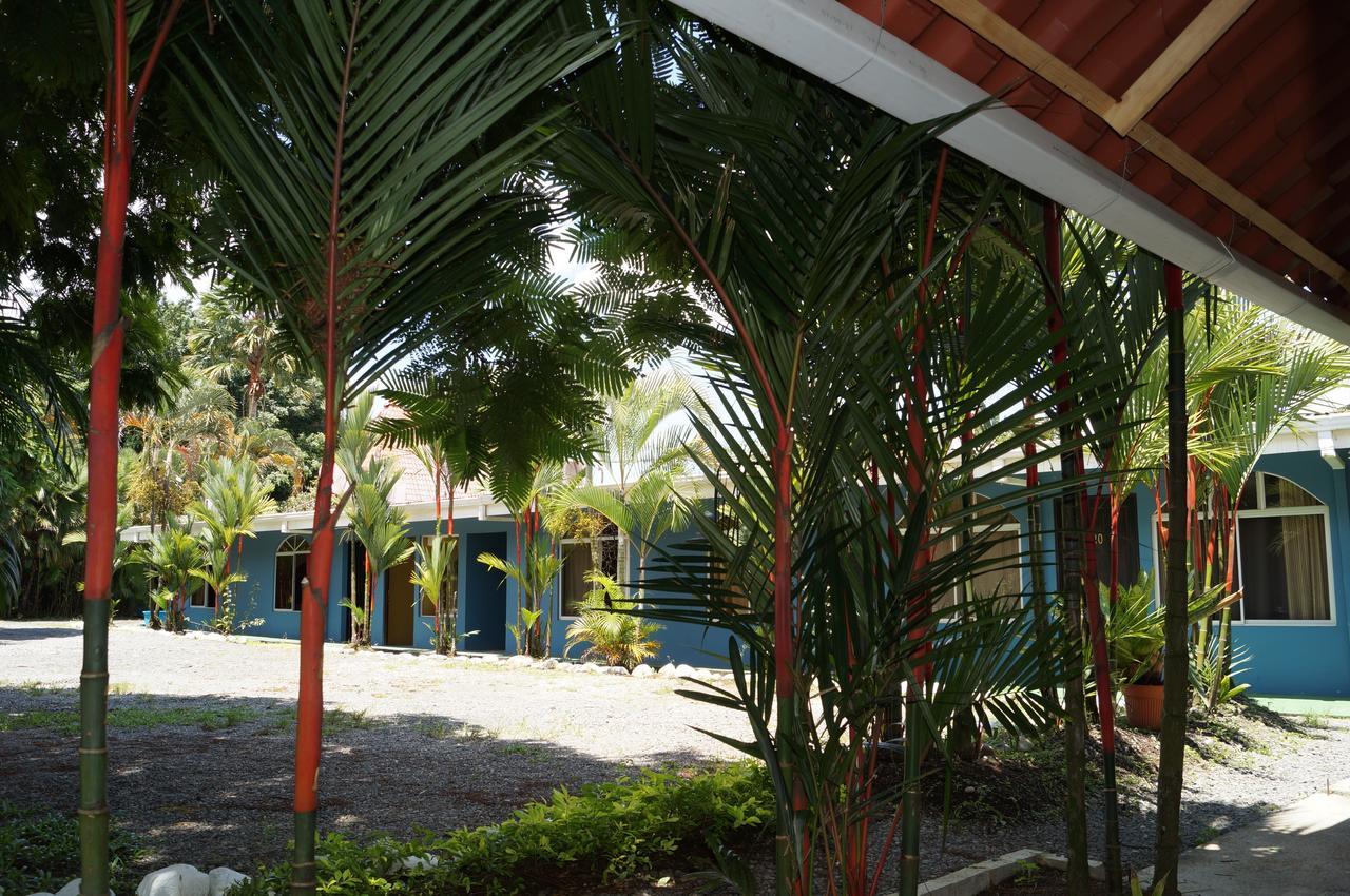 Hotel Y Cabinas Del Tropico กวาปิเลส ภายนอก รูปภาพ